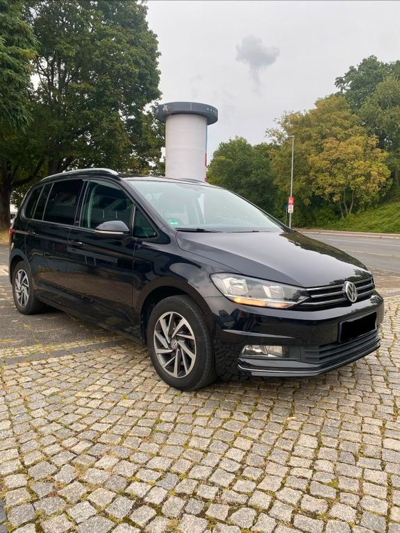 Image of Volkswagen Touran