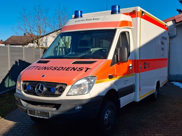 Mercedes-Benz Sprinter II Koffer/Rettungswagen516 CDI 4X4/Klim