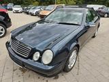 Mercedes-Benz CLK 320 ELEGANCE - gebrauchte Mercedes-Benz CLK 320 aus dem Jahr 2001