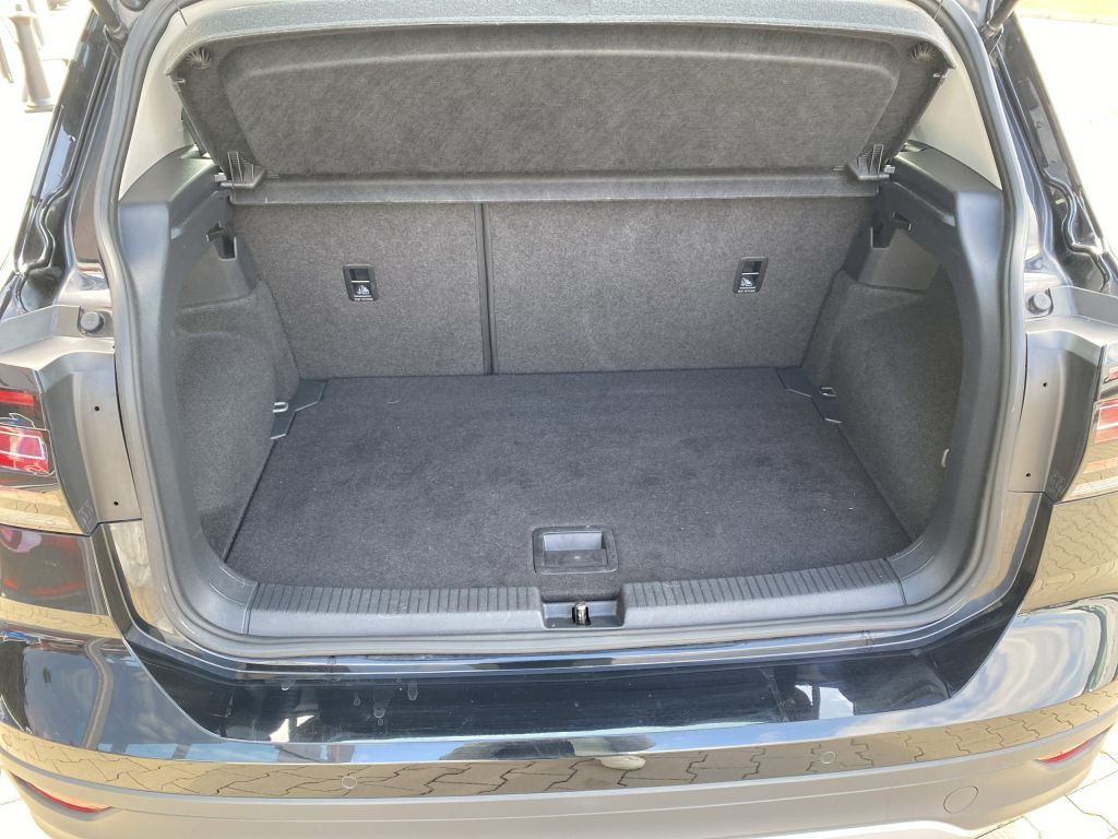Fahrzeugabbildung Volkswagen T-Cross 1.0 TSI OPF Life *Sitzh. v*Lichtsensor*