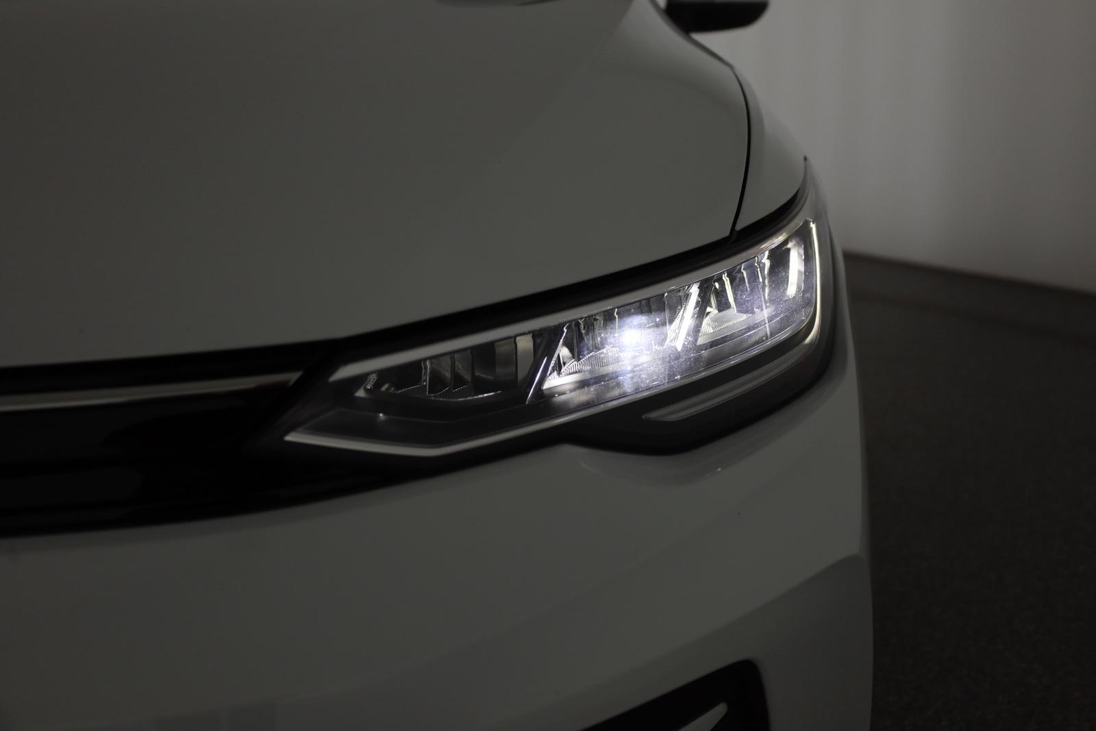 Volkswagen Golf VIII Variant 1.5 TSI Life LED Sitzheizung, миниатюра 27
