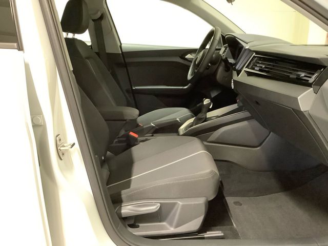 A1 Sportback advanced 30 TFSI S tronic,LED,Carpl