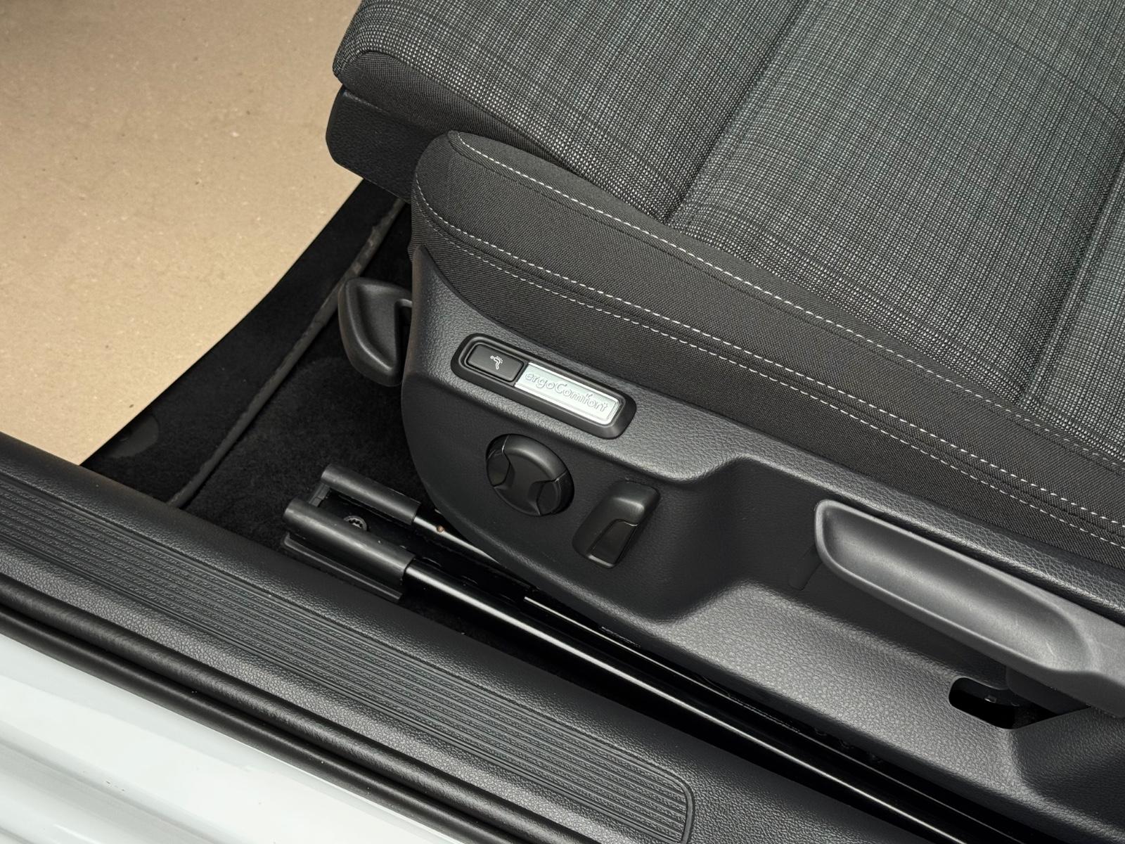 Volkswagen Passat Business AHK/Matrix/Digital/HUD, миниатюра 12