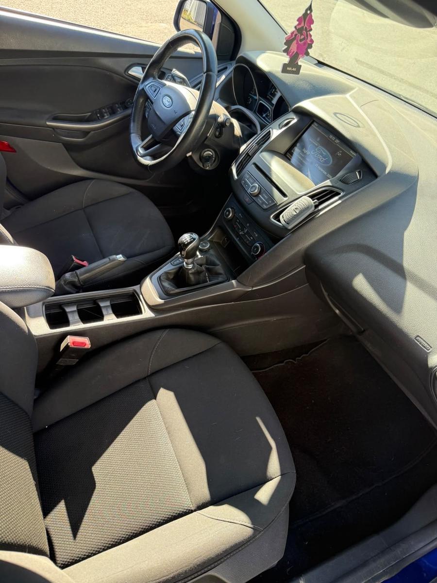 Ford Focus 2015 — фото 8