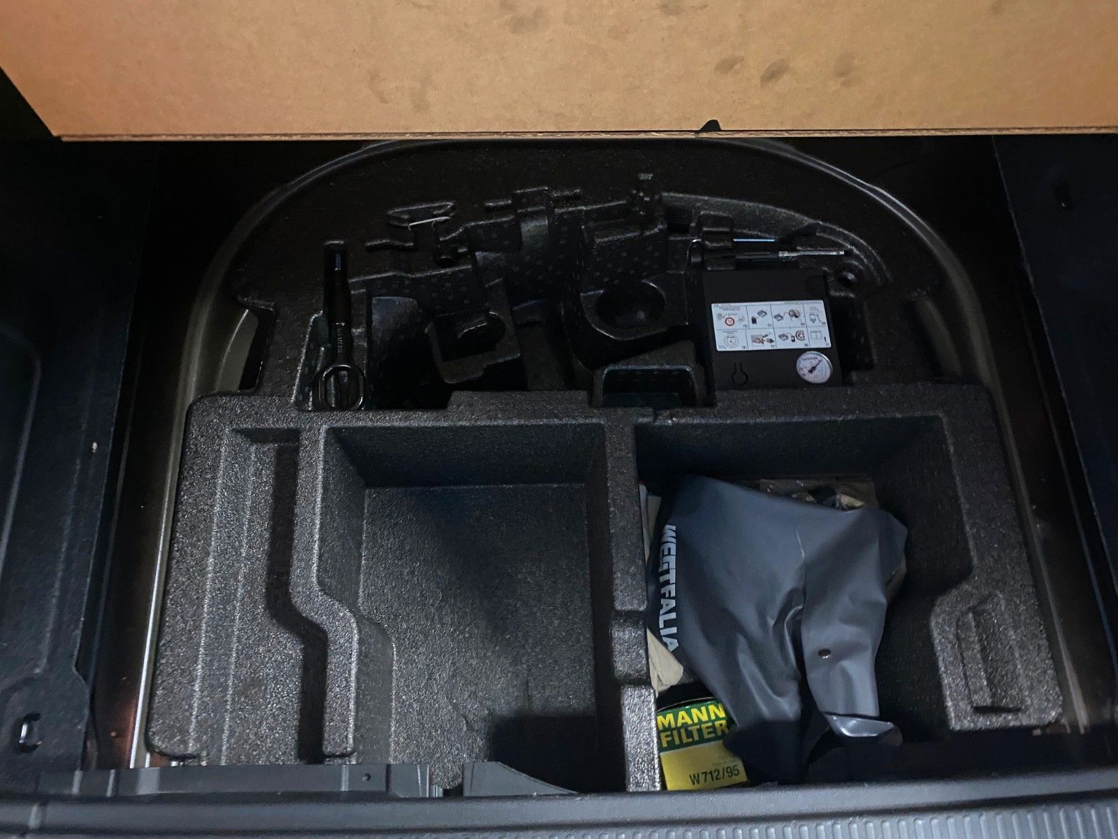 Fahrzeugabbildung SKODA Octavia 1.4 TSI Ambition Combi+NAVI+TEMPOMAT+SHZ