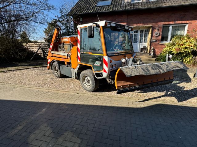 Multicar r Kiefer Boki 1151  mit Wechselaufbau Winterdien