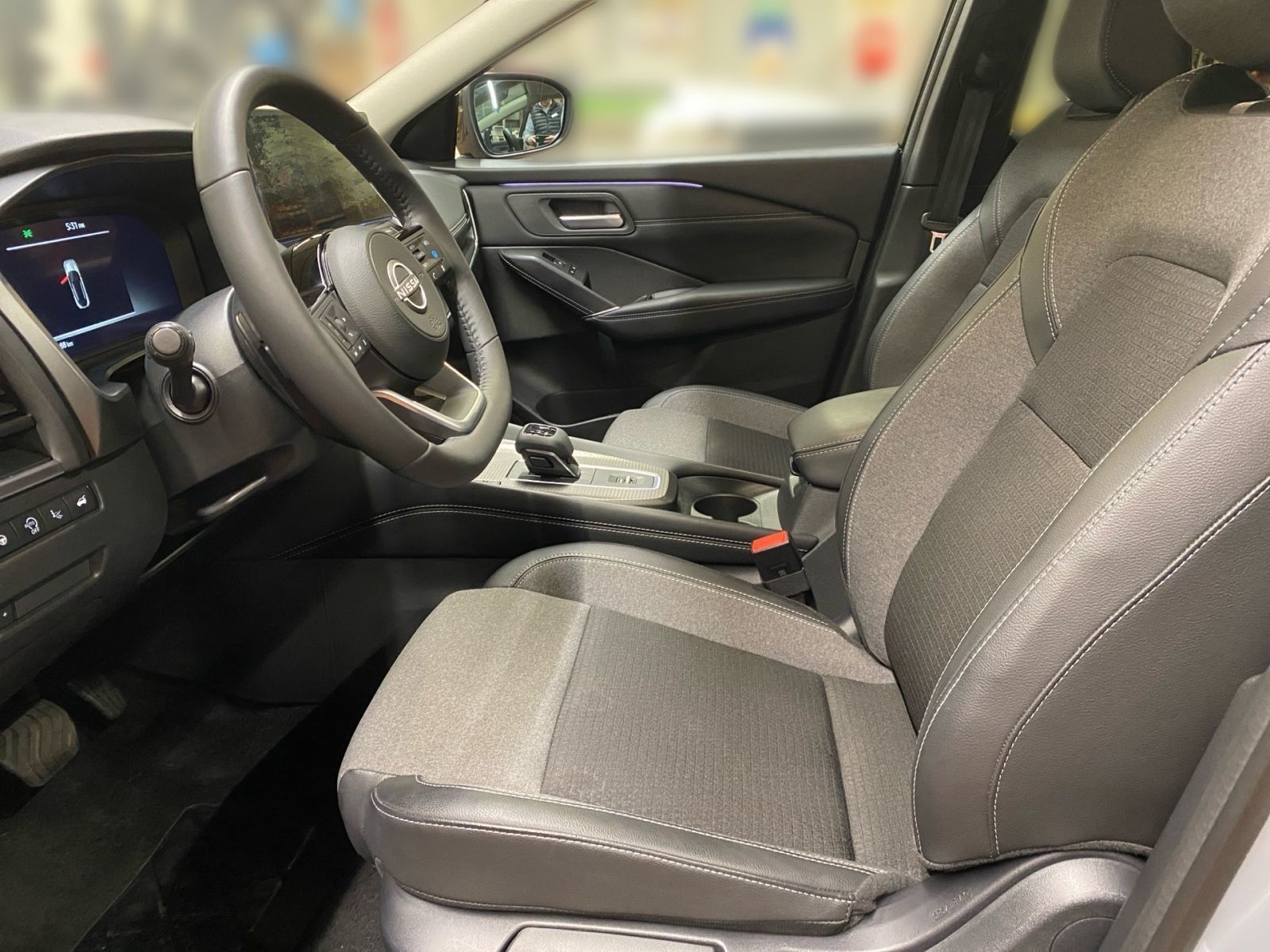 Fahrzeugabbildung Nissan Qashqai 1.3 DIG-T MHEV Automatik N-Connecta *HUD