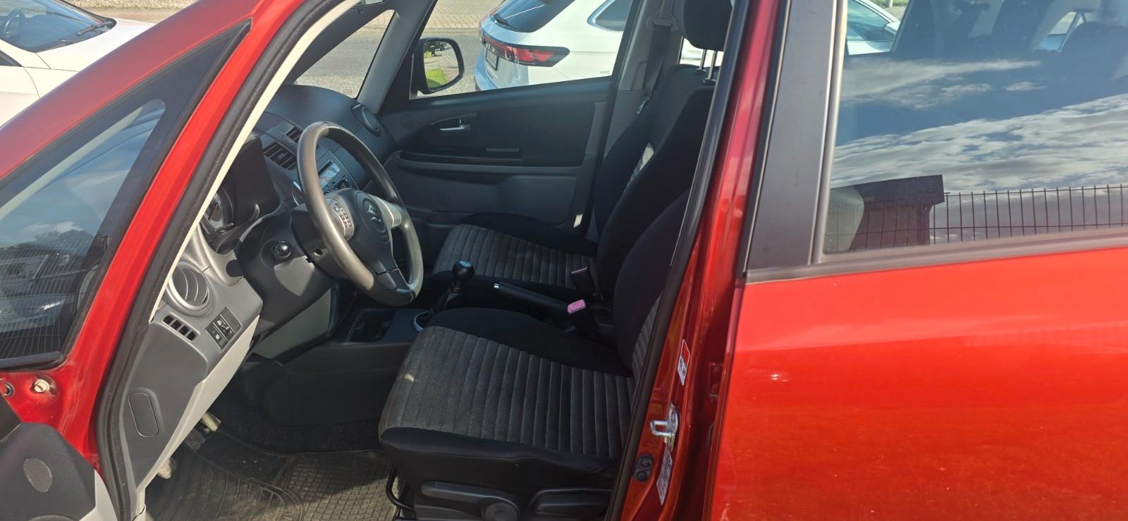 Suzuki SX4 Club