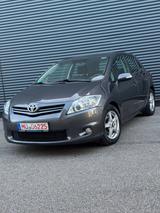 Toyota Auris Life+ 2.HAND/ABNEHM.AHK/TEMPO/PDC/KLIMAAUT - gebrauchte Toyota Auris aus dem Jahr 2010