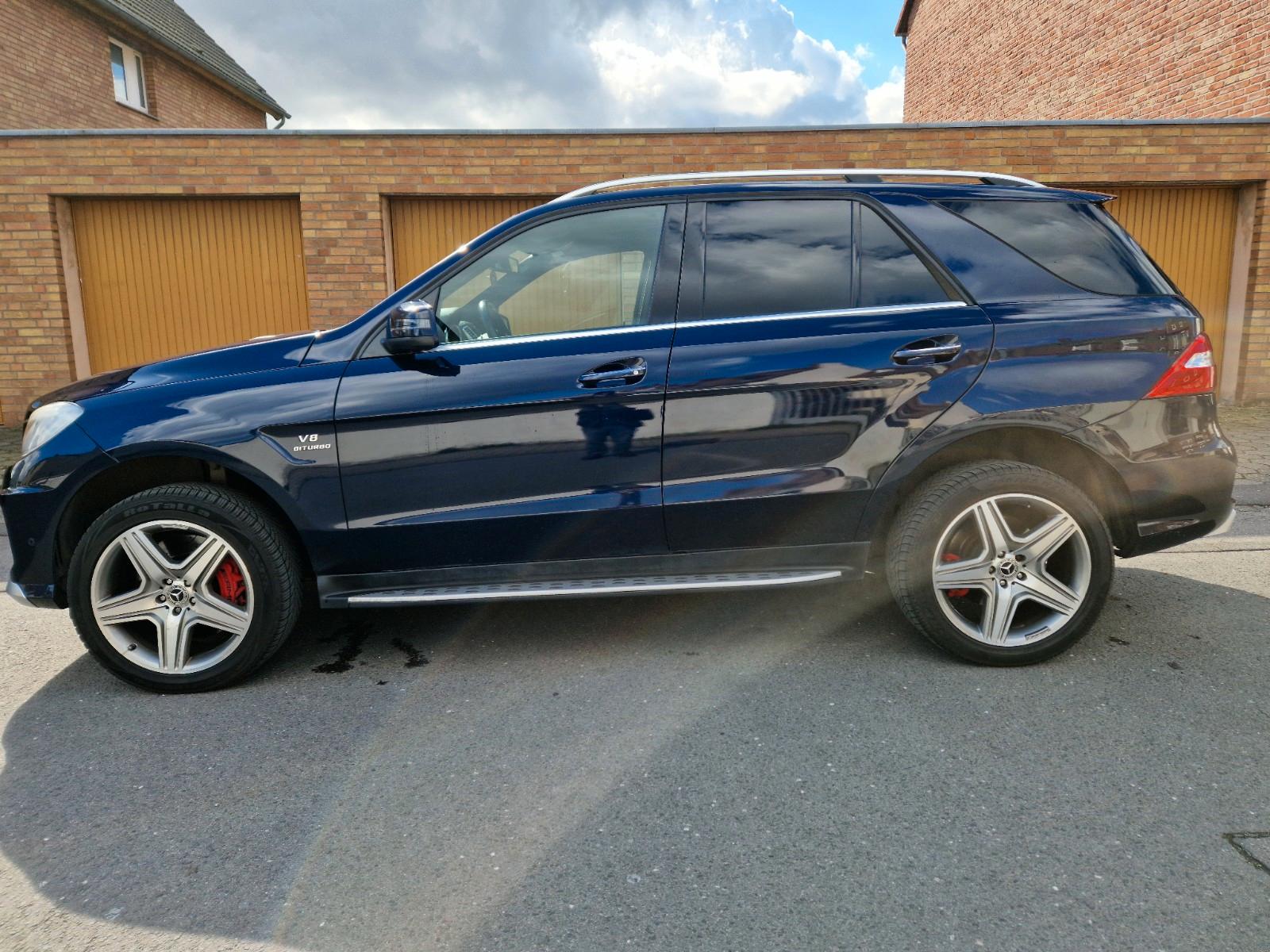 Mercedes-Benz ML 63 AMG ML Premium/Lückenlos Checkheftgepflegt