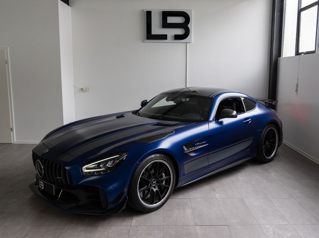 Mercedes-Benz AMG GT R