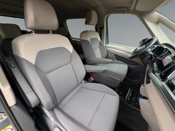 Volkswagen T7 Multivan - 12