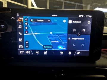 Nissan Micra Evolve 52 kWh (150PS)