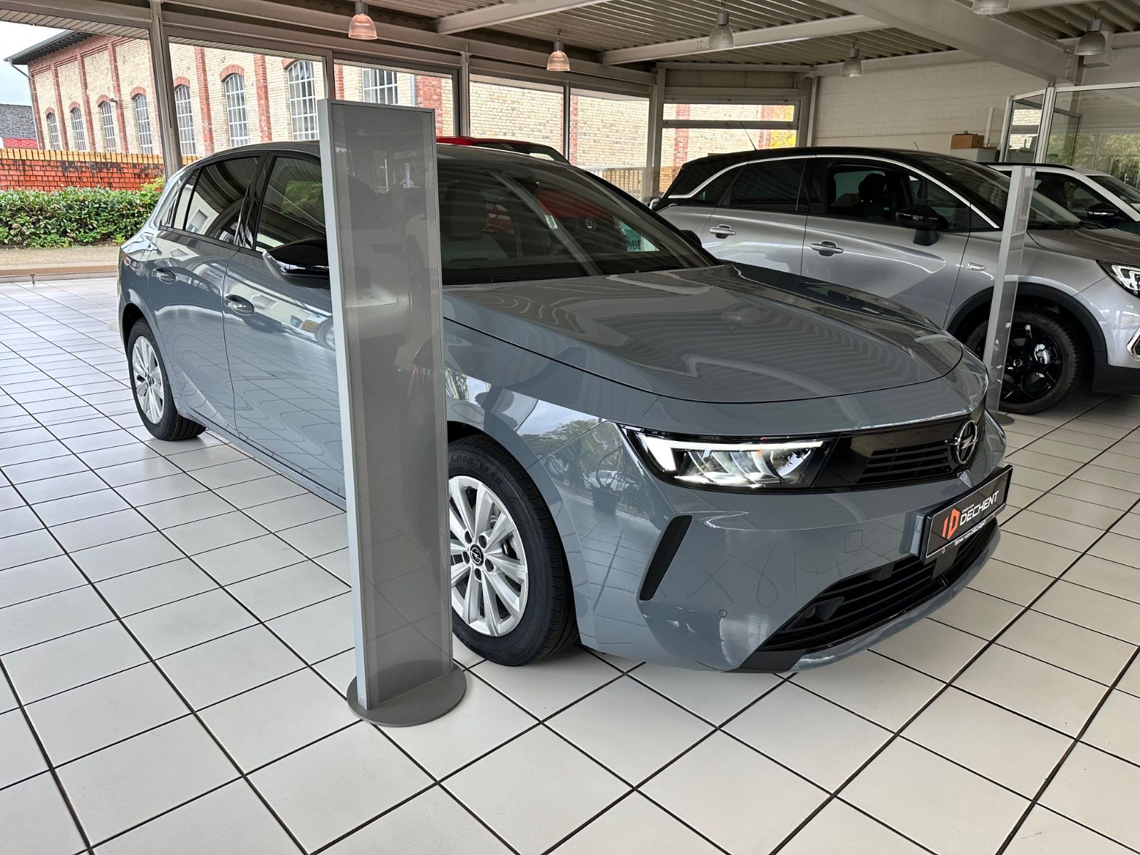 Fahrzeugabbildung Opel Astra L Lim*Edition*RFK*Klima*PDC*SHZ*LED