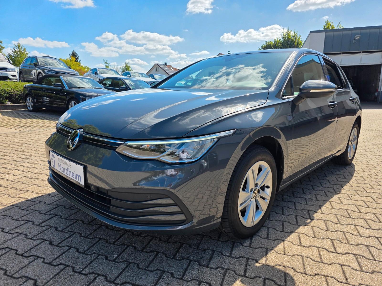 Volkswagen Golf VIII Life ACC/Klimaautomatik/ Kamera/1.Hand