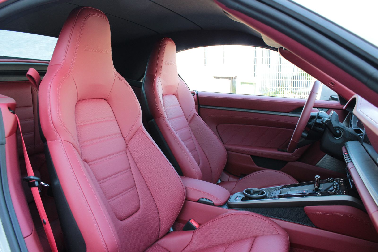 Fahrzeugabbildung Porsche 992.2 Turbo S Cabrio *LIFT* *BURMESTER* *INNO*