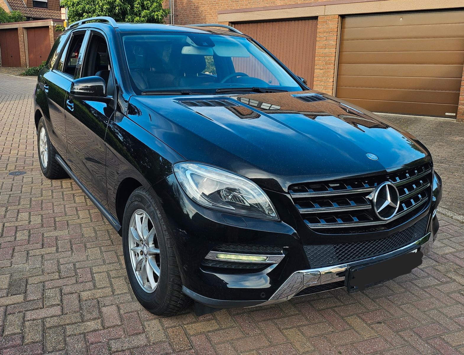 Mercedes-Benz ML 350 BlueTEC 4MATIC AMG Line 2 HAND