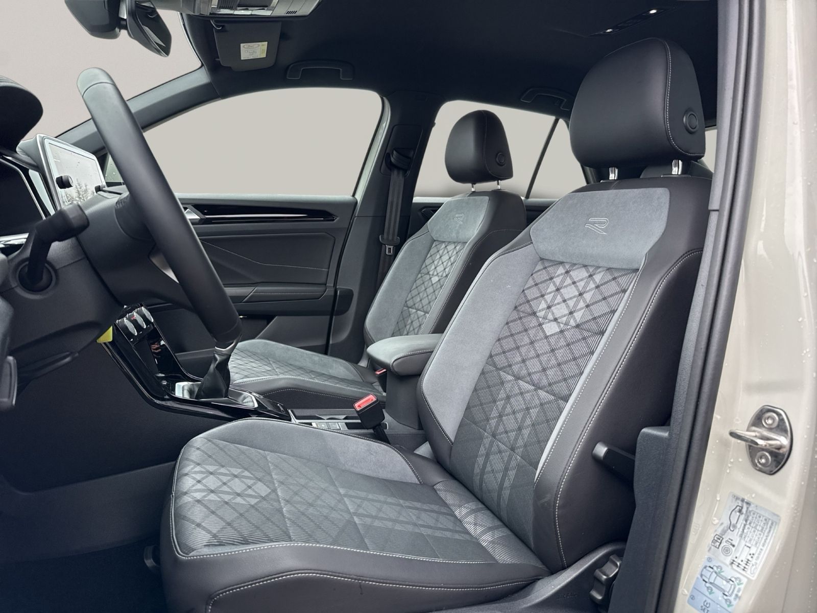 T-Roc R-Line 1.0 TSI, ACC, App, LED, Sitzhzg.