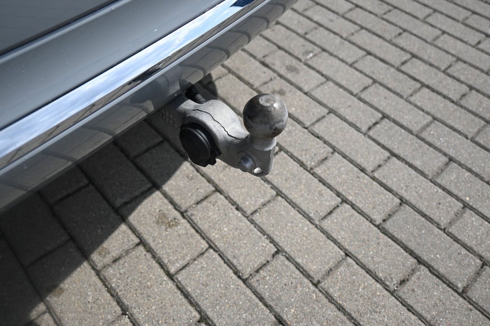 Fahrzeugabbildung Volvo XC60 T6 Essential AWD*PDC*AHK*PANO*STHZG*