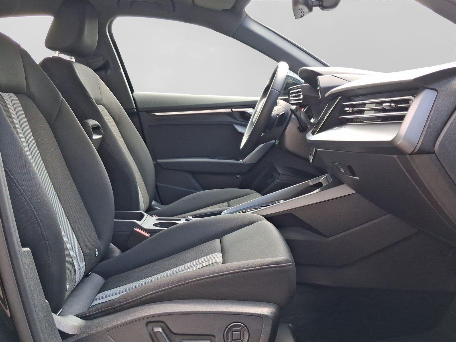 Audi A3 Limo 35 TFSI s-tronic LM18 AHK eSITZE NAVI+, миниатюра 4