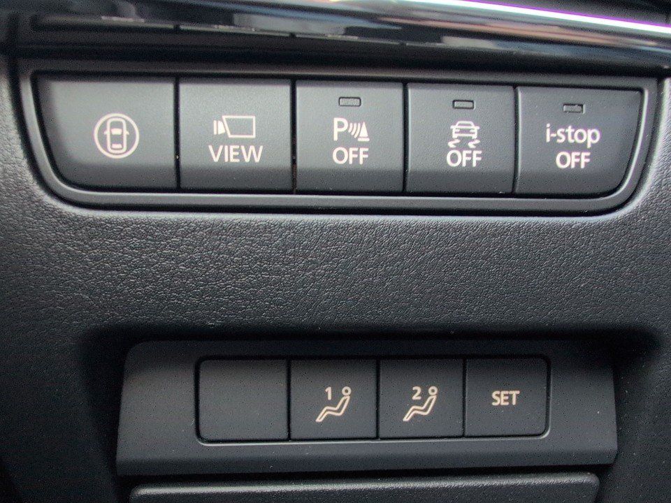 Fahrzeugabbildung Mazda 3 SKY-X 180 AWD SELECTION DES-P BOSE+360+NAV+LED