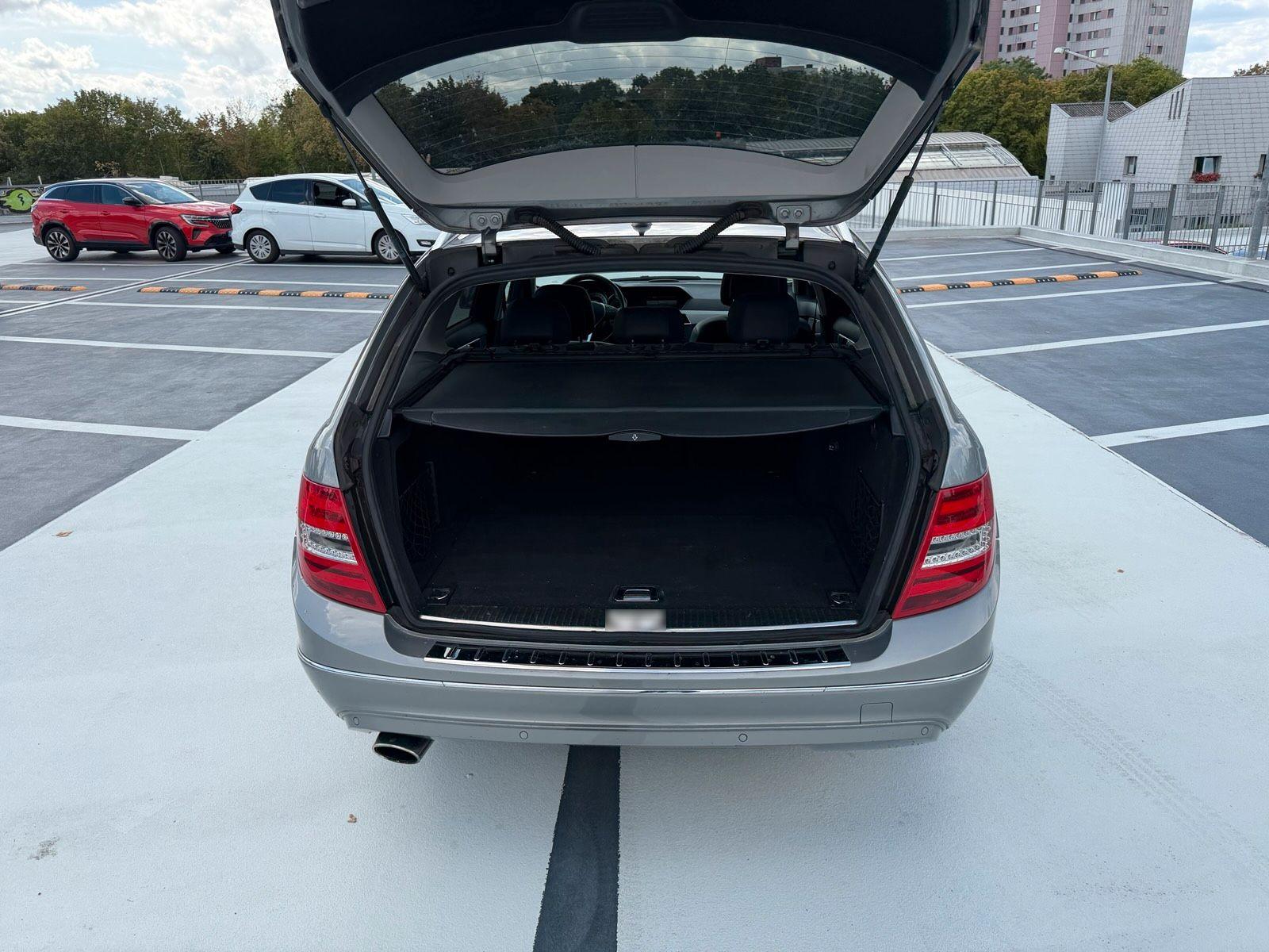 Mercedes-Benz C220 2012 — photo 7
