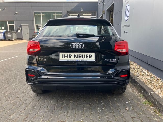 Q2 40 TFSI quattro S line LED NAVI LEDER