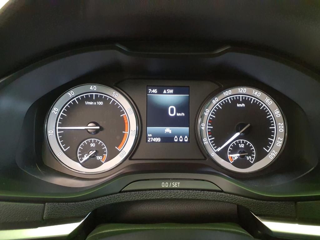 Skoda Karoq Ambition Clever 1.5 TSI AHK*Klima*PDC*Temp