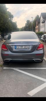 Mercedes-Benz E 200 AVANTGARDE/TOP ZUSTAND/NAVI/CAM/PDC - Mercedes-Benz E-Class in Stuttgart