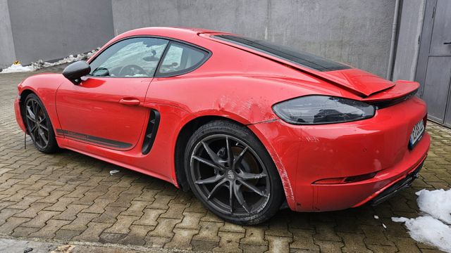 Porsche Cayman 718 T Bi-Xenon PDLS Navi Kamera SHZ BOSE