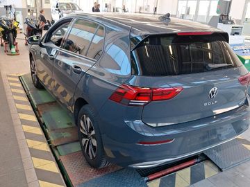 Volkswagen Golf - 3