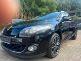 Renault Megane III Grandtour BOSE Edition TÜV NEU - Renault Megane: Ii Grandtour