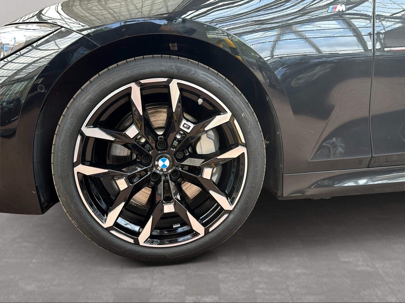 BMW 330 - Bild 11