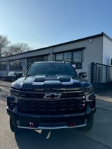 Chevrolet Silverado ZR2 absolut Voll Klappenauspuff  GAS - Chevrolet Silverado: Automatik
