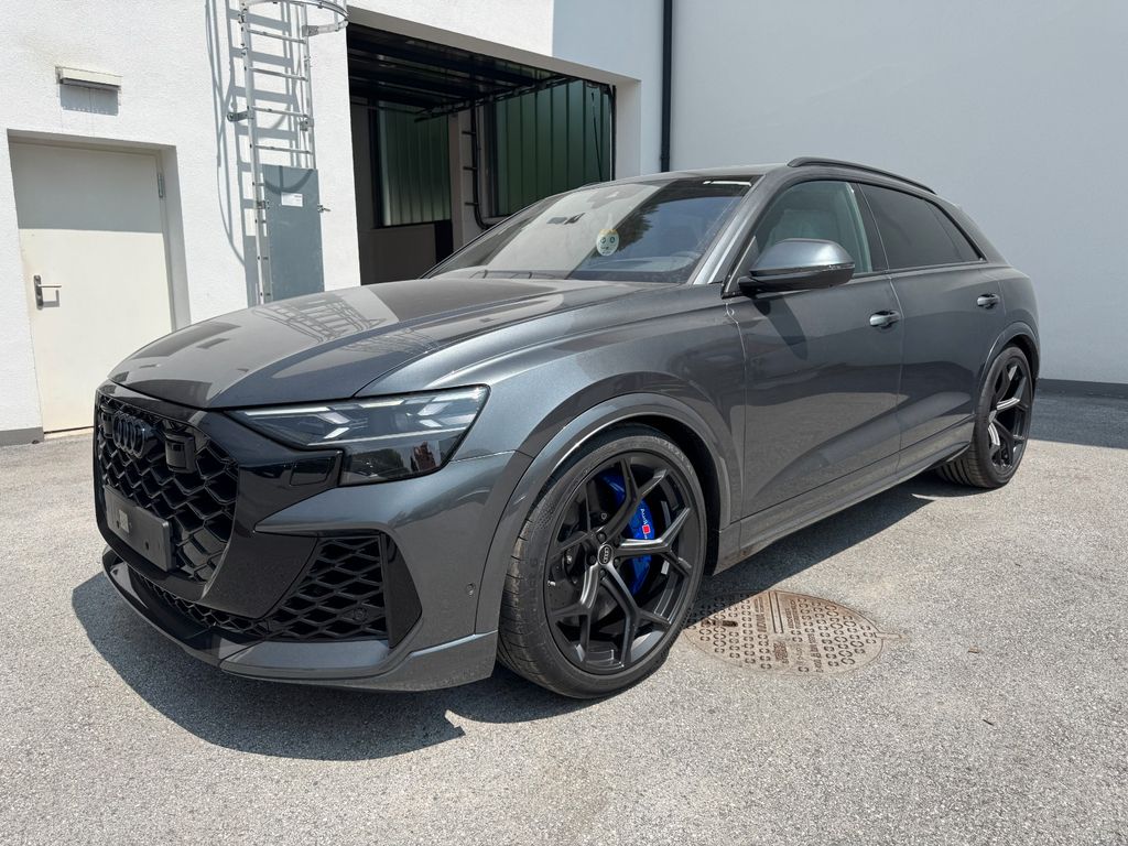 Audi RSQ8 performance **Laser/VMax305/elektr AHK/23**