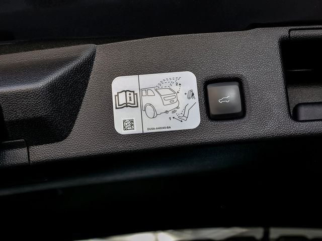 Ford Kuga 2.5 Plug-In Hybrid Vignale Stauassistent