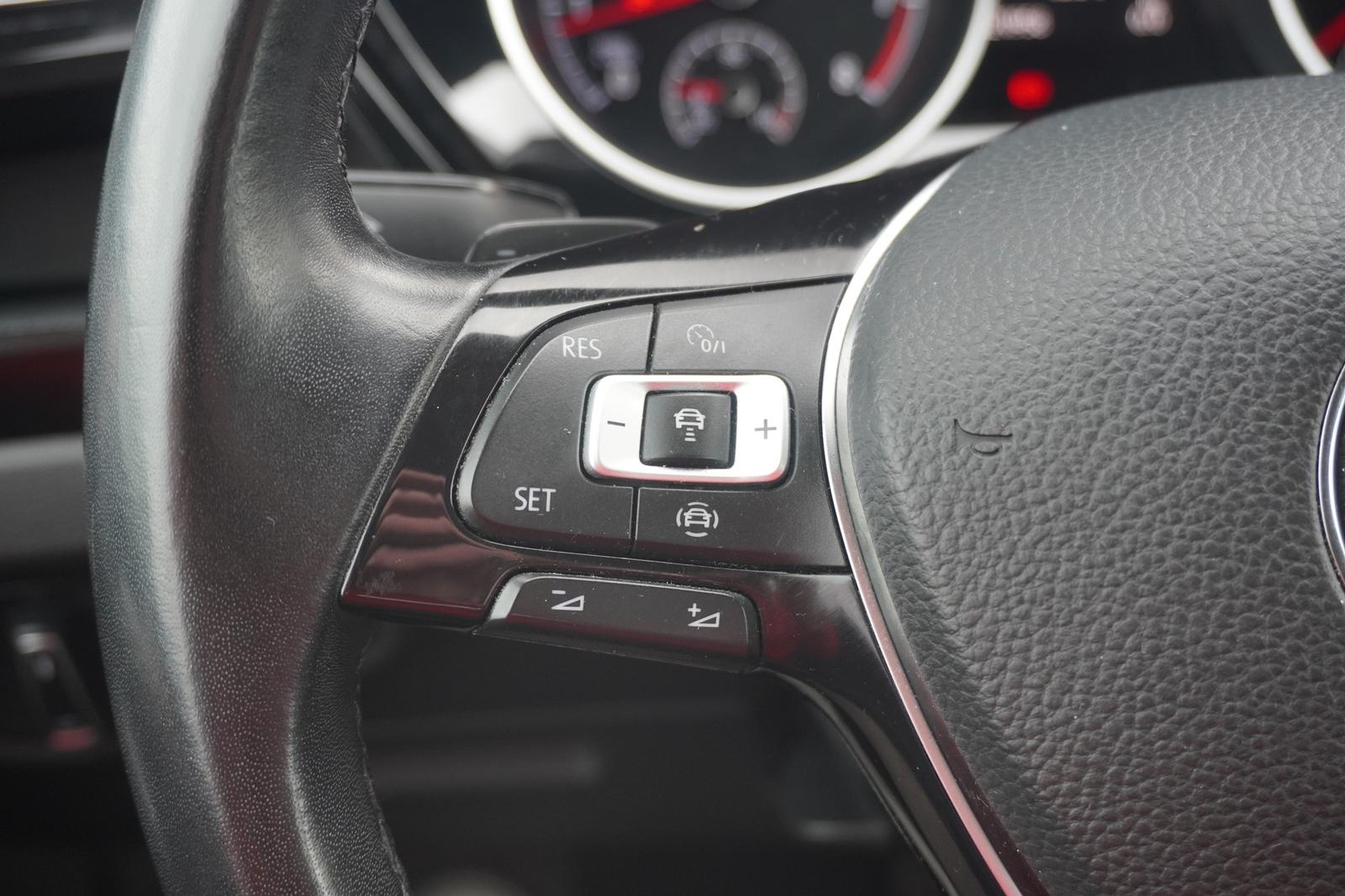Volkswagen Touran 1.5 TSI Highline ACC LED Navi Tempomat, миниатюра 18