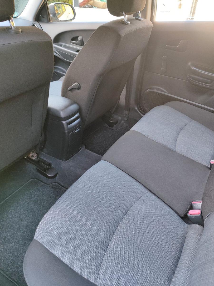Kia cee'd 2011 — photo 11