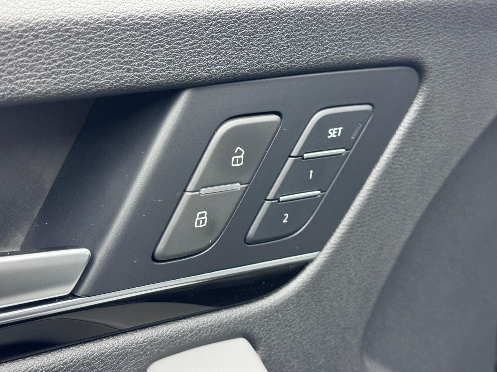 Fahrzeugabbildung Audi 40 TDI QA/S-LINE/PANO/B&O/MATRIX/AHK/360°/MEMORY