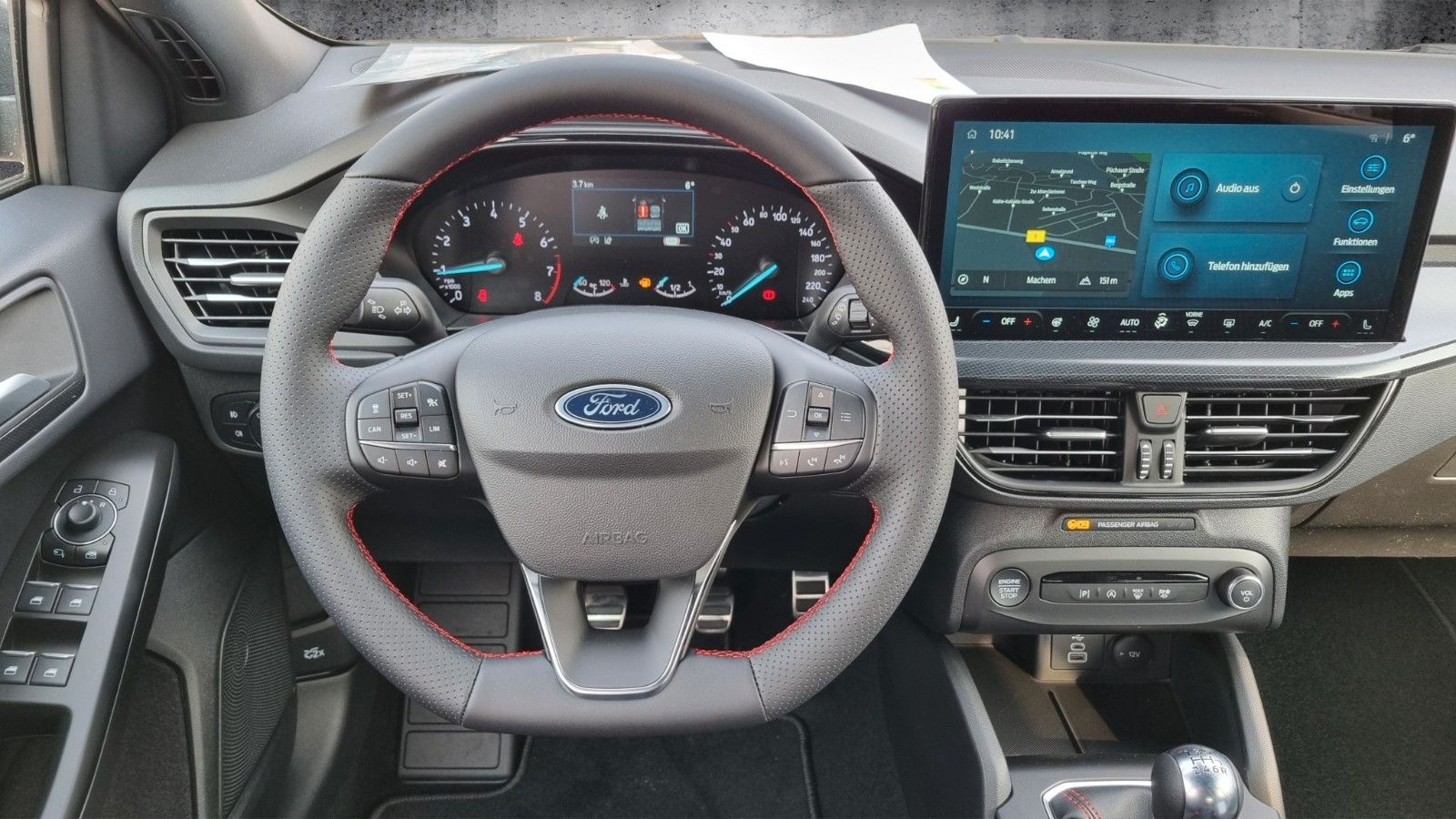 Fahrzeugabbildung Ford Focus Lim. ST-Line