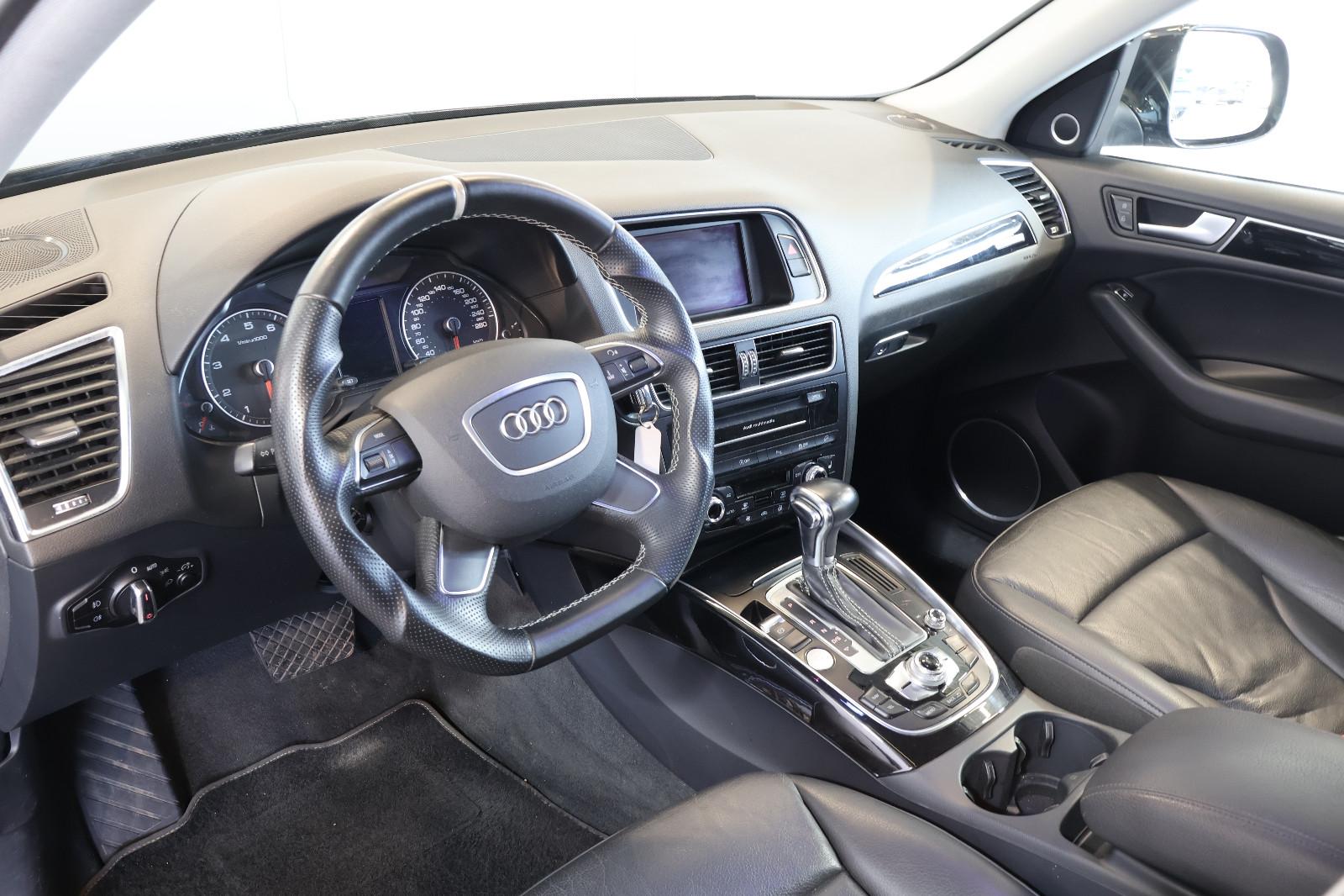 Audi Q5 3.0 TFSI V6 272 ch S Line BVA quattro Toit pano B&O Caméra Cuir
