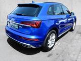 Audi Q5 40 TDI quattro S tronic S line - Audi Q5: Blau, Ambiente-Beleuchtung