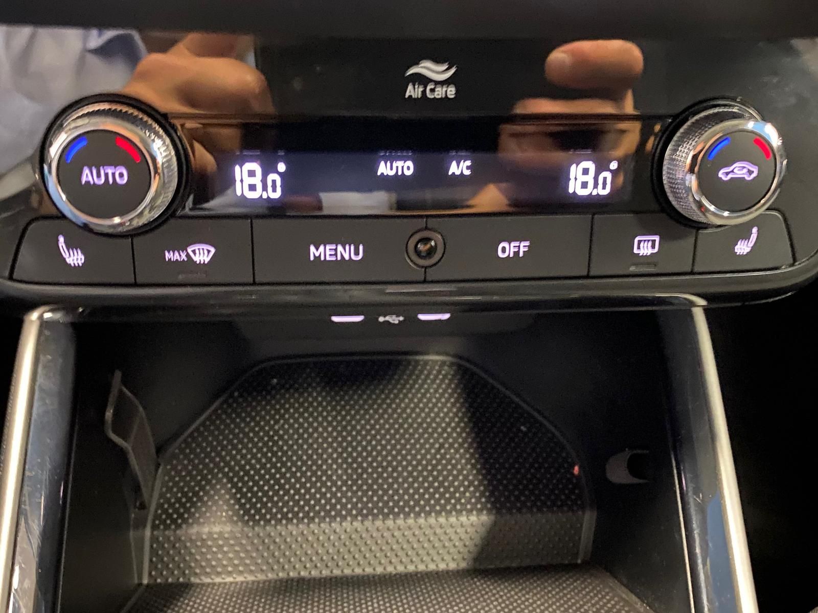 Fahrzeugabbildung SKODA Fabia 1.0 TSI Style APP+KLIMA+RFK+PDC+SITZHEIZ+A