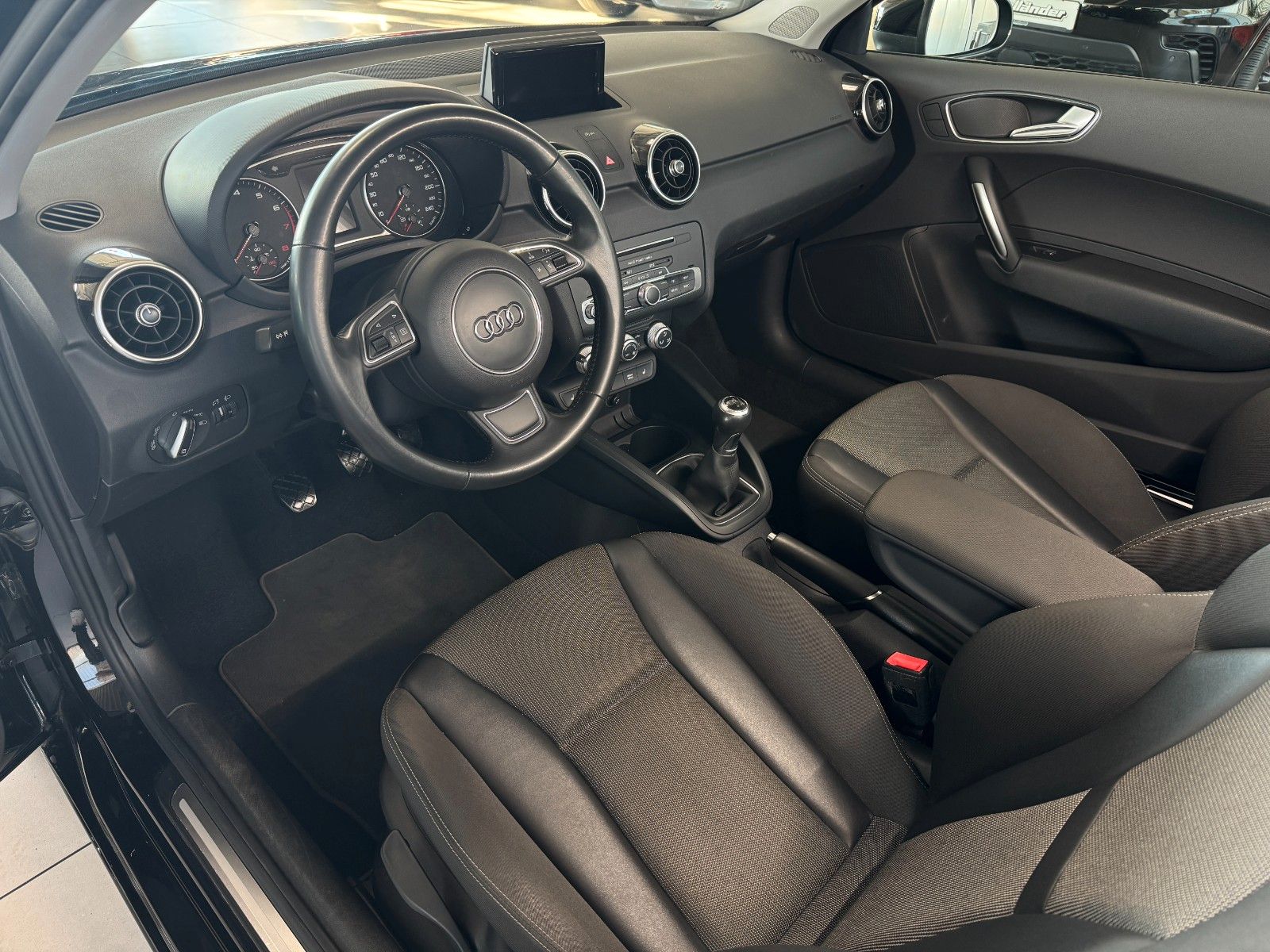 Fahrzeugabbildung Audi A1 1.4 TFSI sport   "Klimaautomatik Sitzheizung"