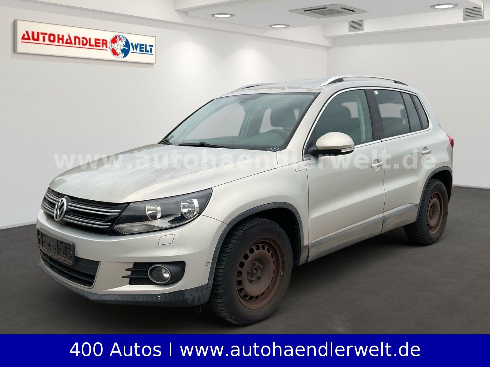 Volkswagen Tiguan - 1