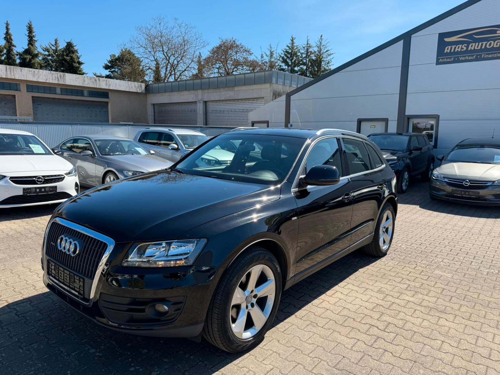 Audi Q5 2.0 TDI S-Line Leder AHK PDC SHZ 1.HAND
