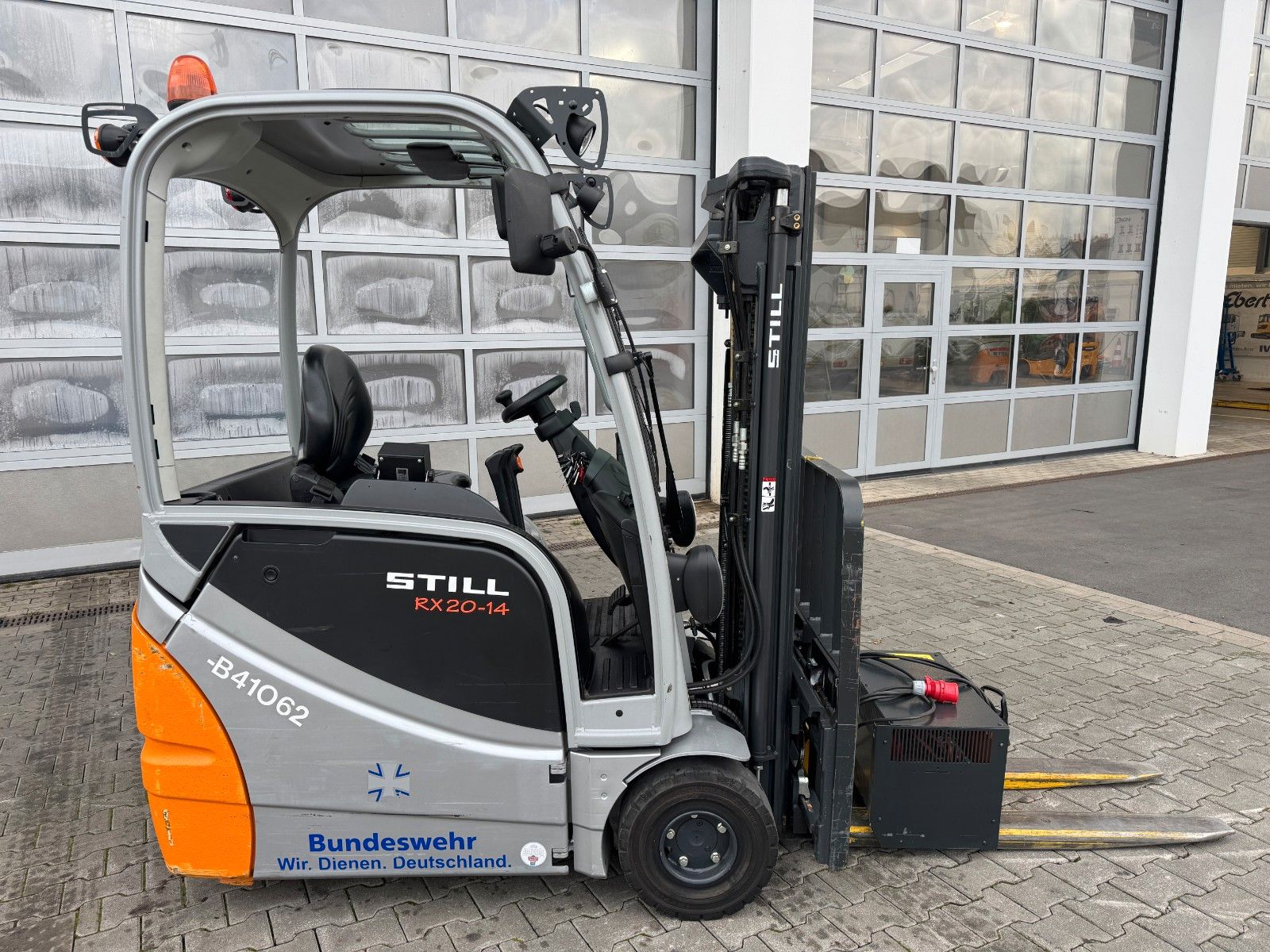 Fahrzeugabbildung Still RX 20-14 / Triplex: 4,3m / nur 1.147h! / SS