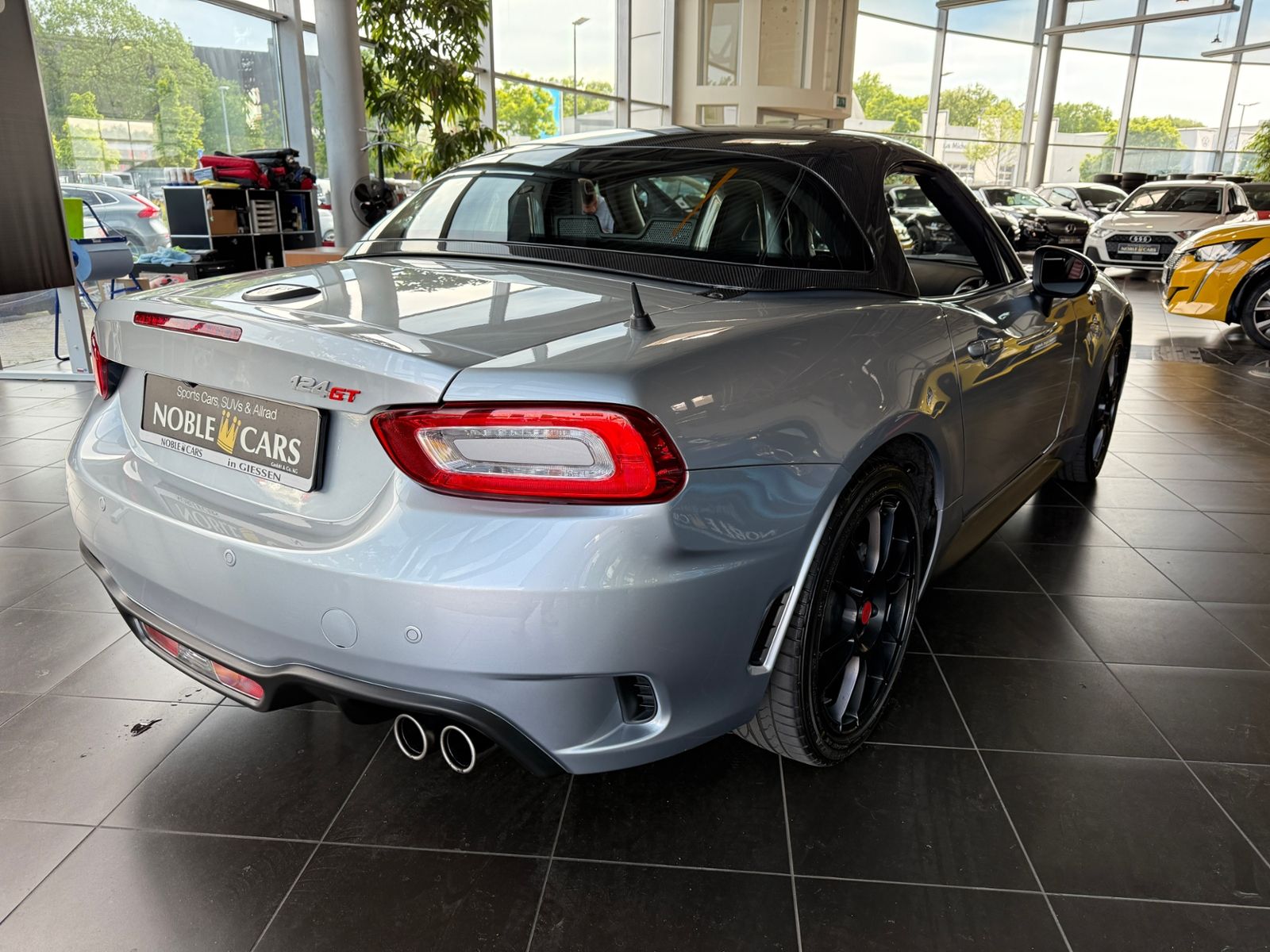 Fahrzeugabbildung Abarth 124 Spider GT HARDTOP LED LEDER