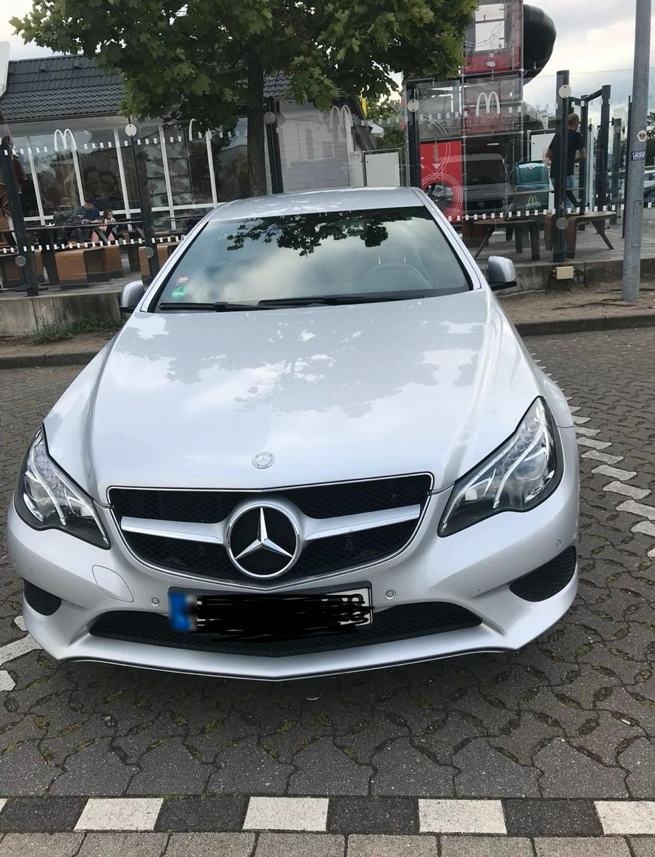 Mercedes-Benz E 220