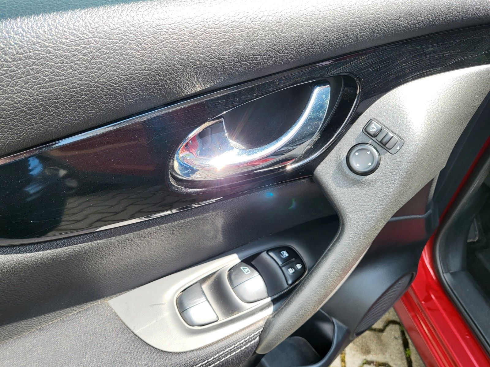 Fahrzeugabbildung Nissan Qashqai N-Connecta NAVI 360° beh.Frontsch 8-fach